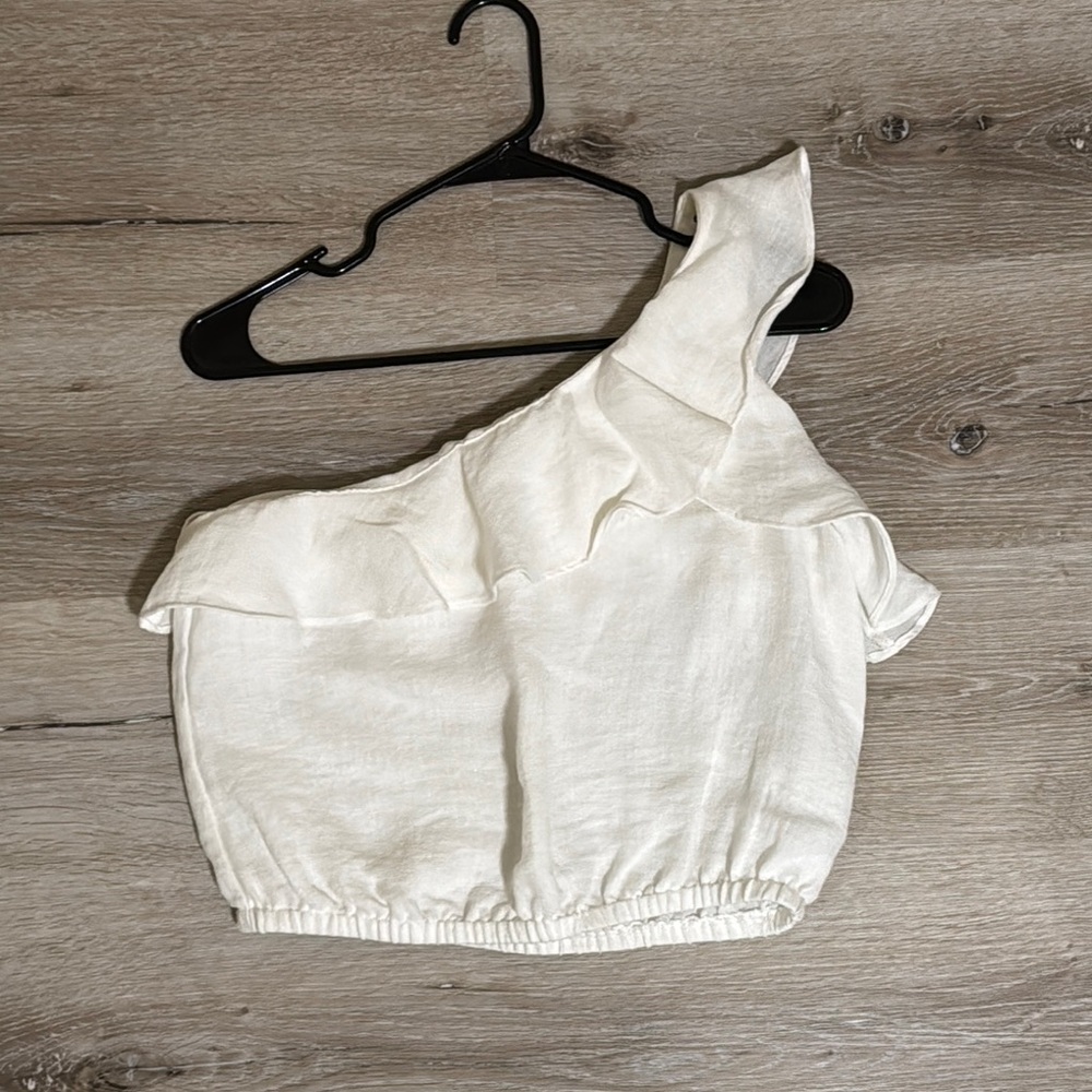 Astr White One Shoulder Ruffled Blouse